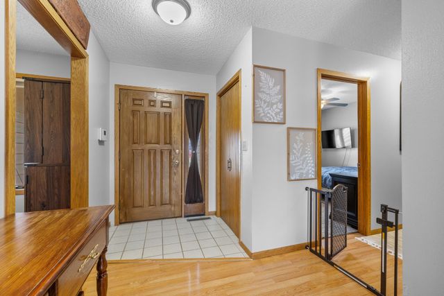 1624 12TH ST SW, Minot, ND 58701