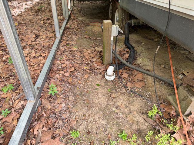 10586 Holland Road, Kountze, TX 77625