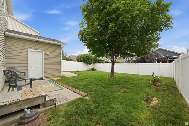1977 N 2225 W, Clinton, UT 84015