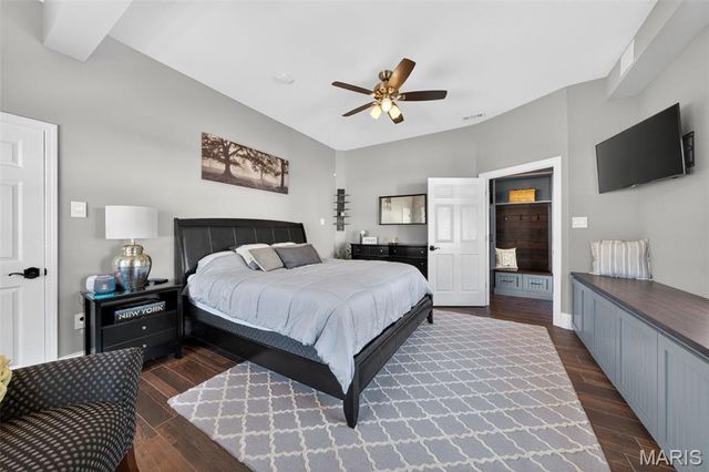 9801 Hilltop Drive, Sunset Hills, MO 63128