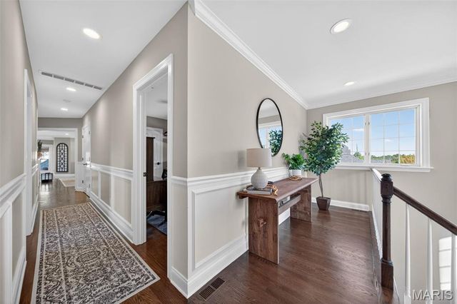 9801 Hilltop Drive, Sunset Hills, MO 63128
