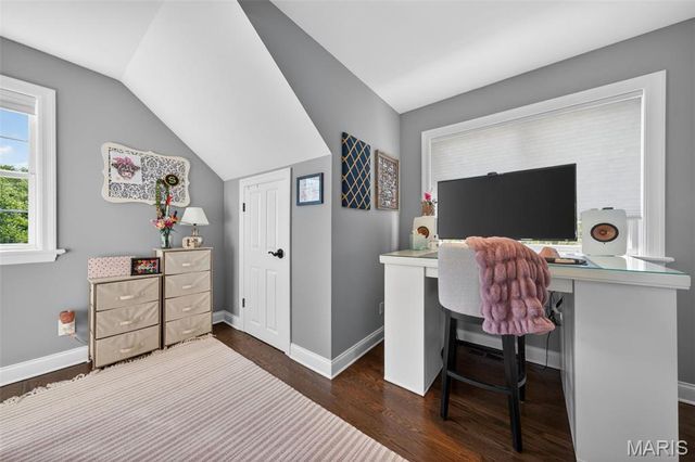 9801 Hilltop Drive, Sunset Hills, MO 63128