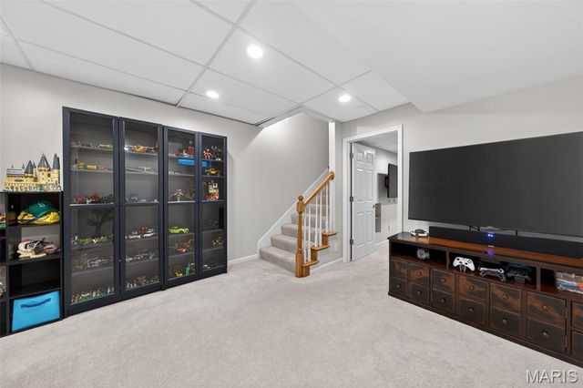 9801 Hilltop Drive, Sunset Hills, MO 63128