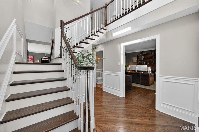 9801 Hilltop Drive, Sunset Hills, MO 63128