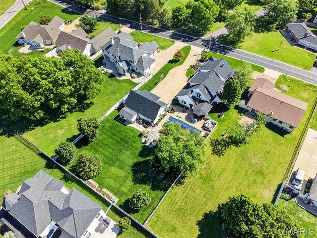 9801 Hilltop Drive, Sunset Hills, MO 63128