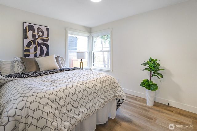 7934 SW 20th Avenue, Seattle, WA 98106