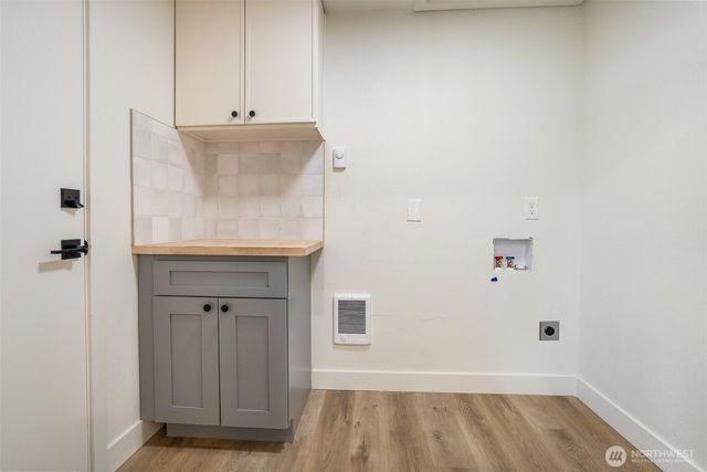 7934 SW 20th Avenue, Seattle, WA 98106