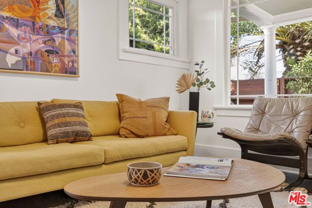 5335 Fountain Avenue, Los Angeles, CA 90029