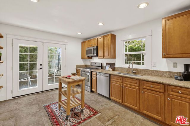 5335 Fountain Avenue, Los Angeles, CA 90029