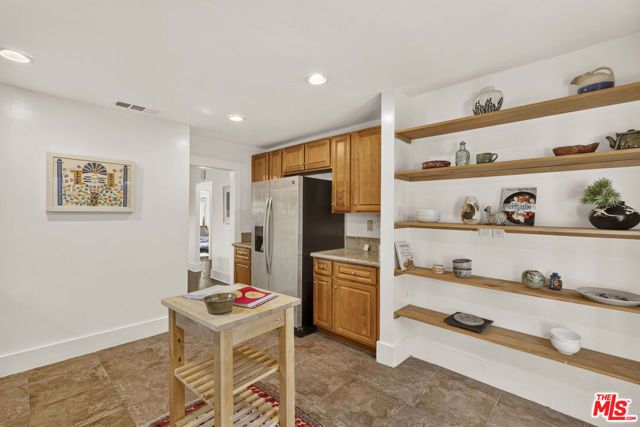 5335 Fountain Avenue, Los Angeles, CA 90029