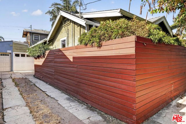 5335 Fountain Avenue, Los Angeles, CA 90029