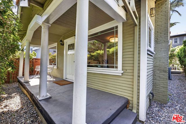 5335 Fountain Avenue, Los Angeles, CA 90029