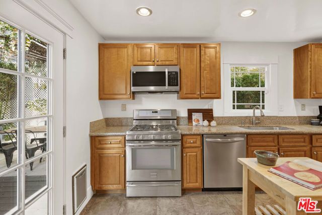 5335 Fountain Avenue, Los Angeles, CA 90029
