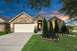 2439 Dark Elm Drive, Fresno, TX 77545