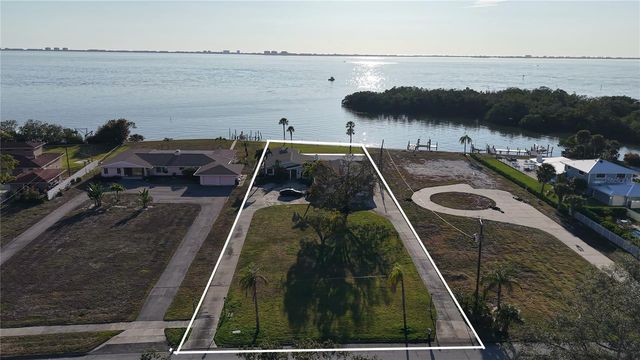 7318 WESTMORELAND DRIVE, Sarasota, FL 34243