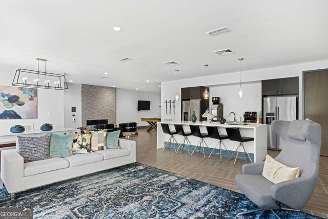 775 Juniper Street NE 327, Atlanta, GA 30308