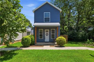 1426 S Duncan Avenue, Fayetteville, AR 72701