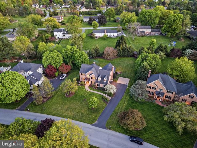 2124 QUAIL DR, Lancaster, PA 17601