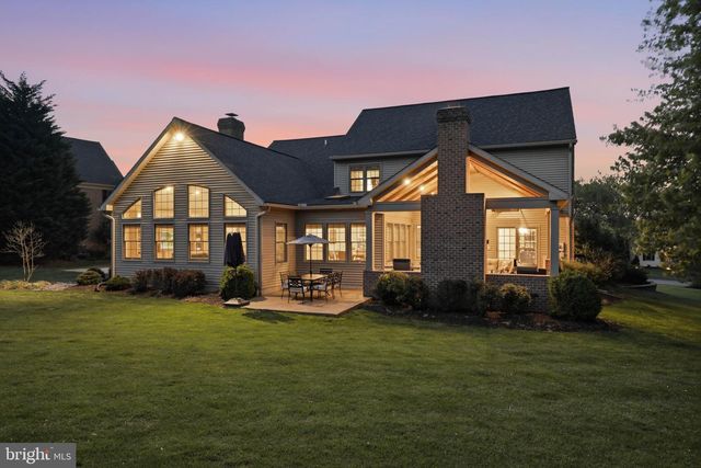 2124 QUAIL DR, Lancaster, PA 17601
