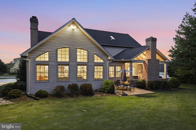 2124 QUAIL DR, Lancaster, PA 17601
