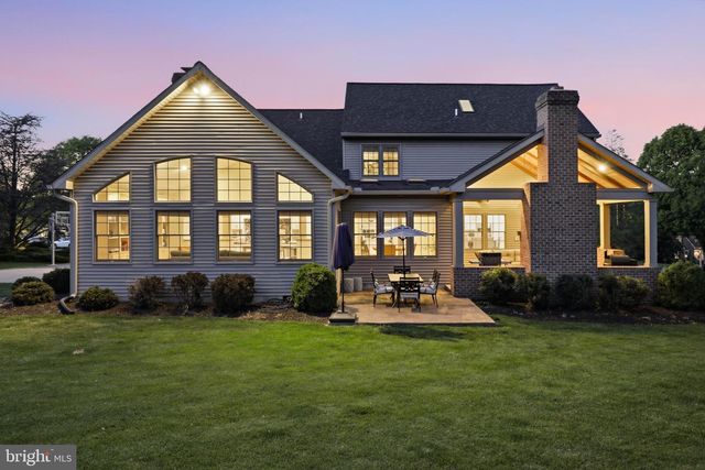 2124 QUAIL DR, Lancaster, PA 17601