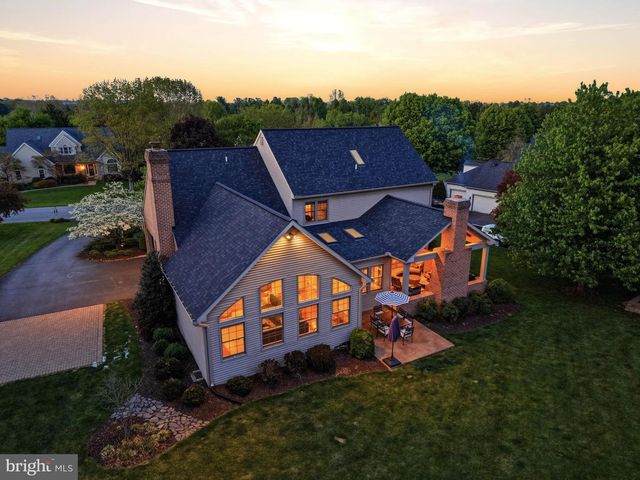 2124 QUAIL DR, Lancaster, PA 17601