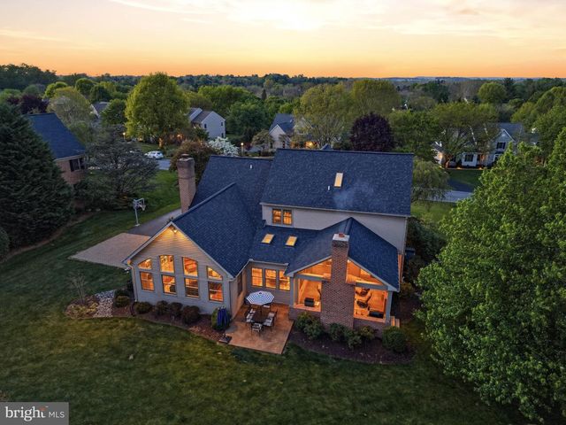 2124 QUAIL DR, Lancaster, PA 17601