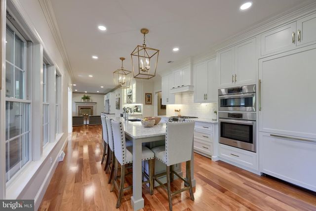 2124 QUAIL DR, Lancaster, PA 17601