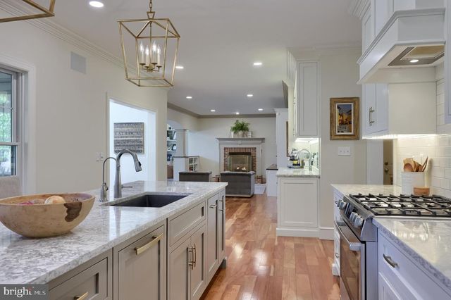 2124 QUAIL DR, Lancaster, PA 17601