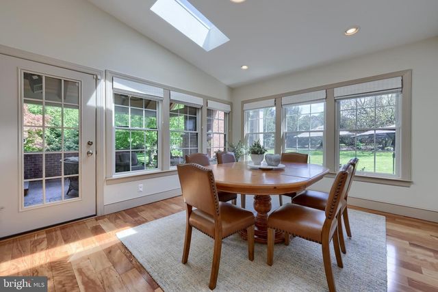 2124 QUAIL DR, Lancaster, PA 17601