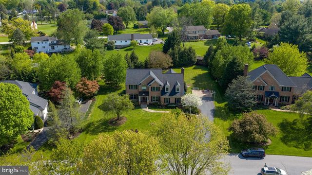 2124 QUAIL DR, Lancaster, PA 17601