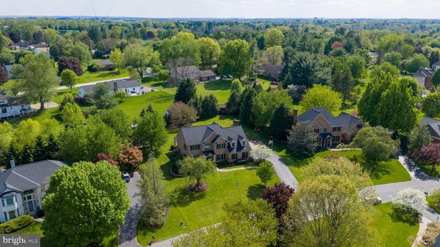 2124 QUAIL DR, Lancaster, PA 17601
