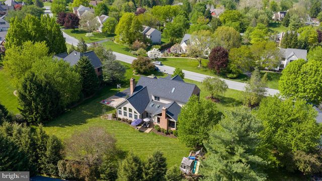 2124 QUAIL DR, Lancaster, PA 17601