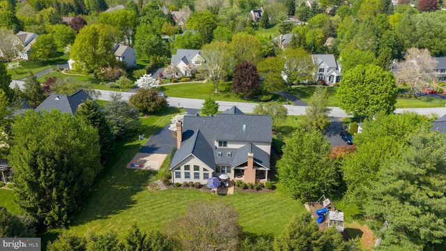 2124 QUAIL DR, Lancaster, PA 17601