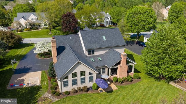 2124 QUAIL DR, Lancaster, PA 17601
