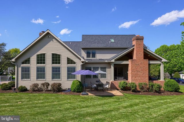 2124 QUAIL DR, Lancaster, PA 17601