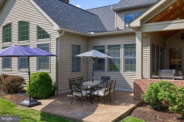 2124 QUAIL DR, Lancaster, PA 17601