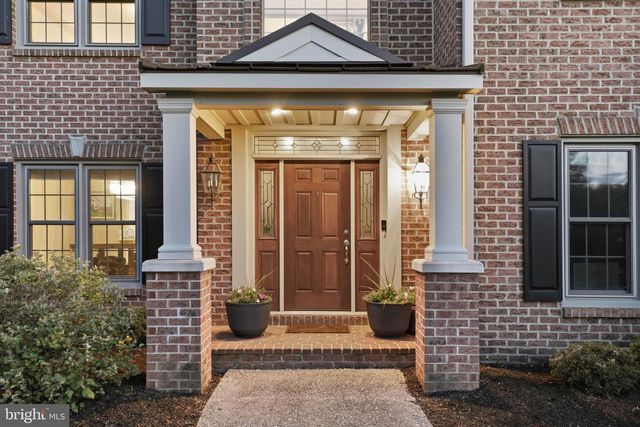 2124 QUAIL DR, Lancaster, PA 17601