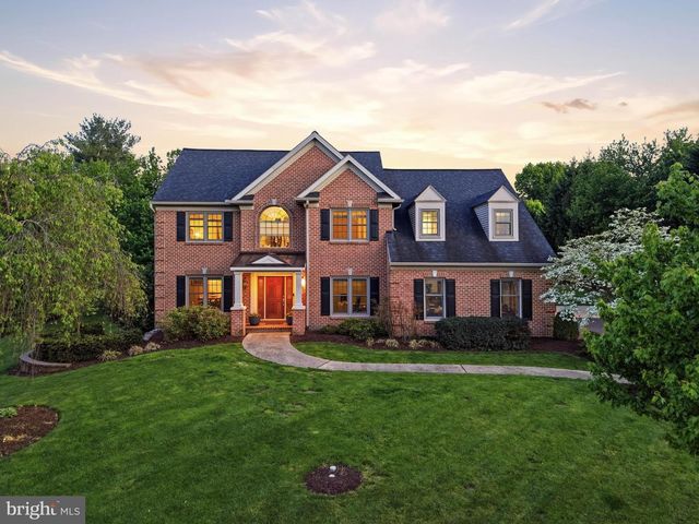 2124 QUAIL DR, Lancaster, PA 17601
