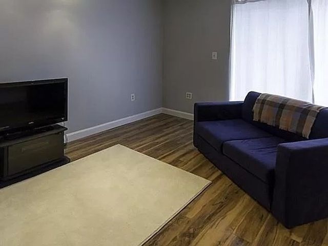 1025 Hancock St 1H, Quincy, MA 02169