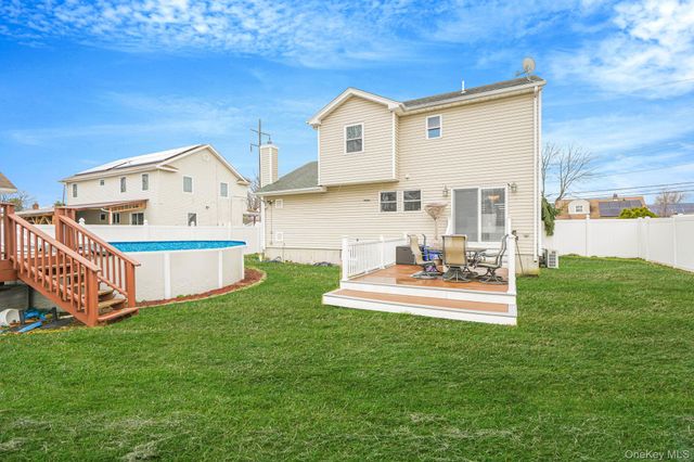 811 County Line Road, Amityville, NY 11701