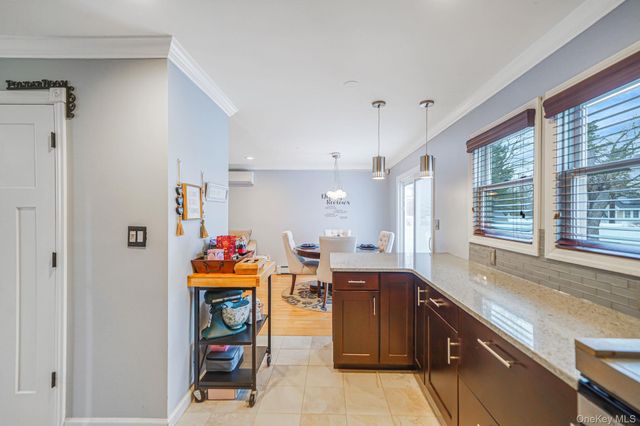 811 County Line Road, Amityville, NY 11701