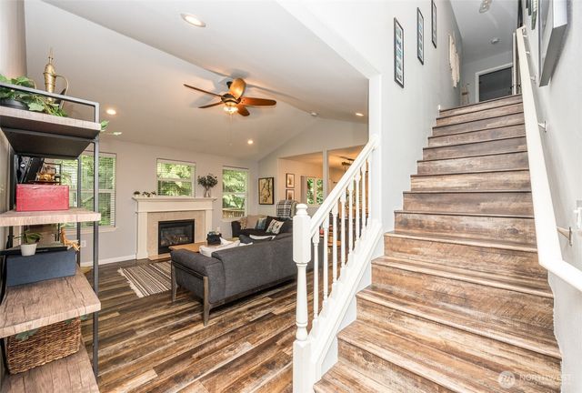 1864 21st Avenue SE, Olympia, WA 98501