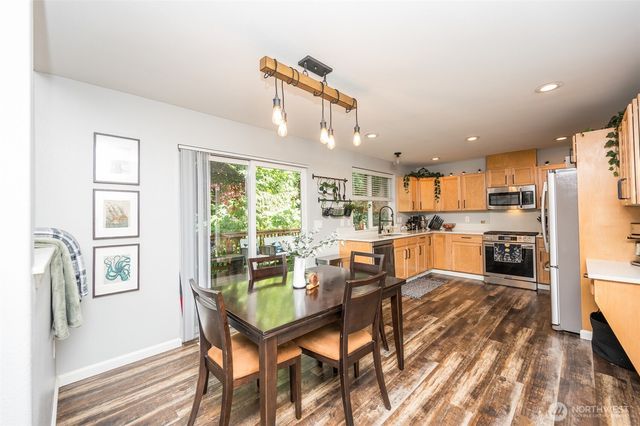1864 21st Avenue SE, Olympia, WA 98501