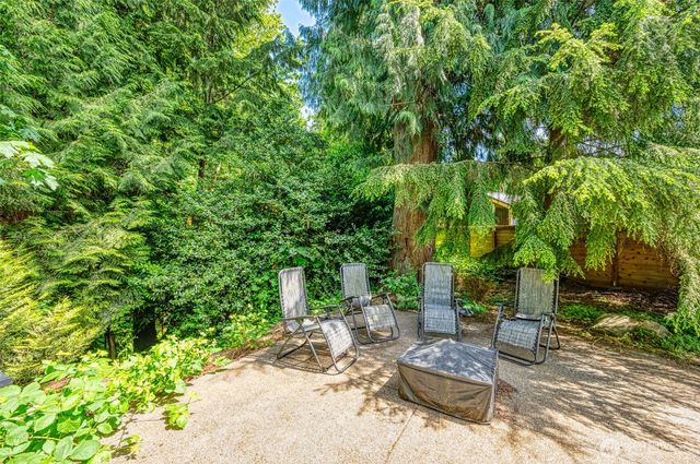 1864 21st Avenue SE, Olympia, WA 98501