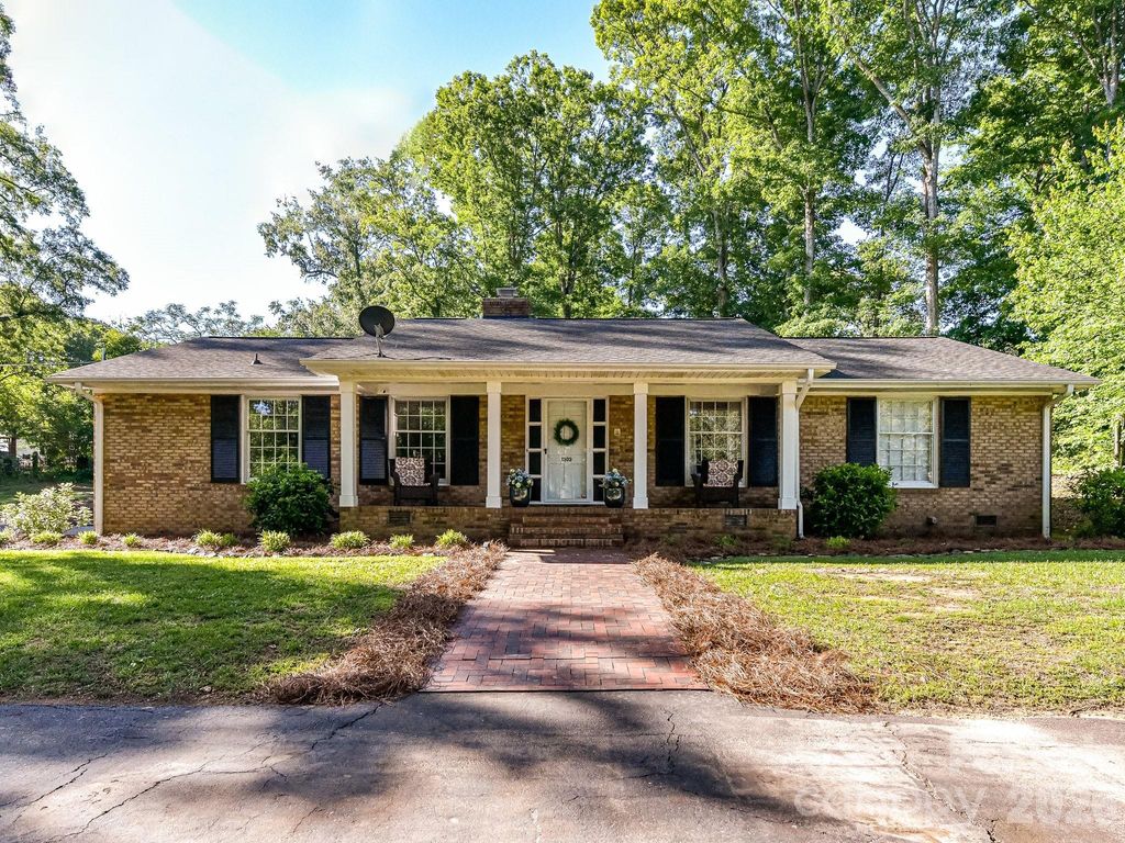 1303 Quail Drive, Monroe, NC 28112