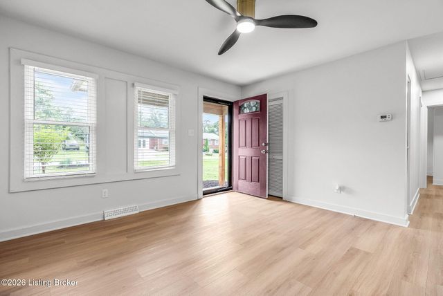 5308 Lee Ave, Crestwood, KY 40014