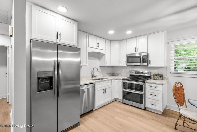 5308 Lee Ave, Crestwood, KY 40014