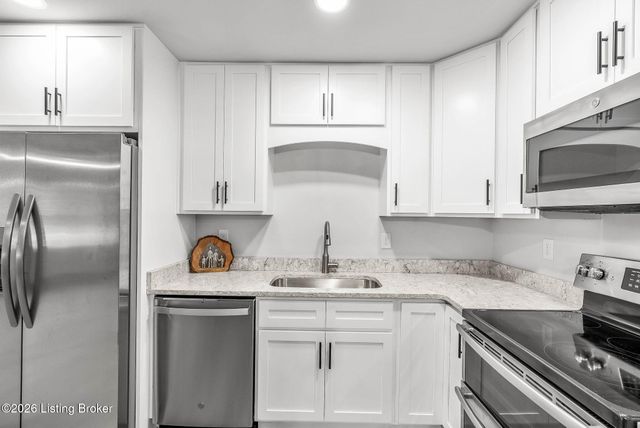 5308 Lee Ave, Crestwood, KY 40014