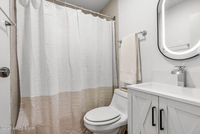 5308 Lee Ave, Crestwood, KY 40014